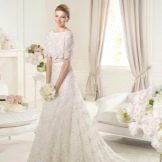 Wedding dress from the collection 2013 by Elie Saab with sleeves