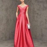 Evening dress from Pronovias red