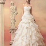 Robe de mariée luxuriante de la collection Ellada