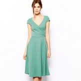 Dress with a flared skirt for women with an hourglass figure