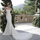 Spring white dress with train