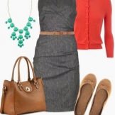 Terracotta jacket for a gray sheath dress