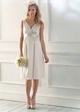 Straight Wedding Dress for Pregnant Brides
