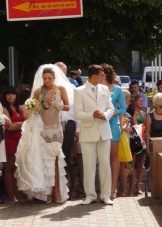 Robe révélatrice de mariage sous forme de lingerie et traine