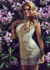 Robe de mariée courte ajourée