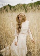 Rustic style wedding dress closed