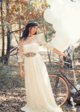 Simple closed wedding dress