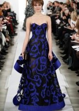 Evening dress in blue lace