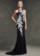 Evening dress with lace applique