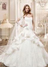 Lush wedding dress with tiered skirt 2016