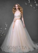 peach-colored wedding dress from Romanova