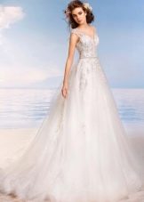 A-line wedding dress for chubby