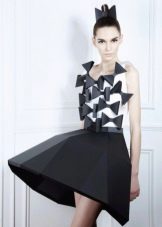 Short evening dress made of paper