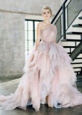 Evening dress with ruffles