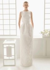 Elegant wedding dress, closed, not puffy