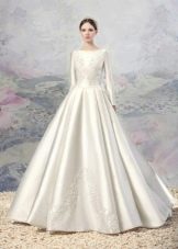 Robe de mariée luxuriante de la collection Ellada