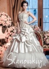 Wedding dress with a gathered skirt