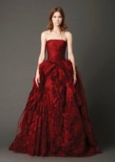 Red wedding dress by Vera Wong