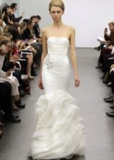 White wedding dress from Vera Wong 2013 mermaid