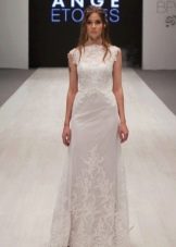 Wedding dress from Ange Etoiles closed