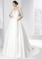 Lush wedding dress from ManuAlvarez
