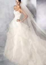 Lush wedding dress from White One
