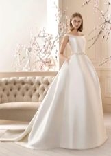 Lush wedding dress from Cabotine