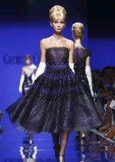 Evening dress in the style of new bow