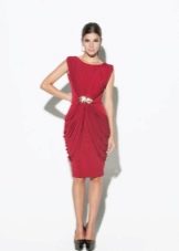 Evening sheath dress knee-length red