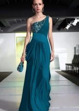 Long dress in navy blue on one shoulder strap