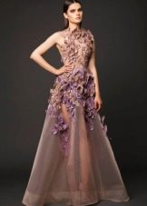 Evening dress in organza and voluminous flowers