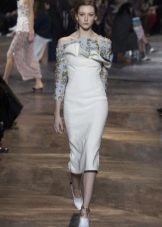Sheath dress white