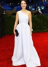 White dress for winter color type