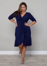 Viscose dress with flounce at the hem for plump