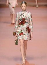 Dolce Gabbana의 따뜻한 장미 드레스