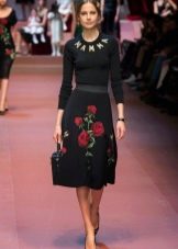 Dolce Gabbana 장미 장식 블랙 드레스