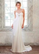 Inverted triangle dress in chicago style