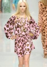 Dress with leopard print