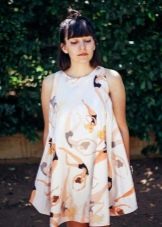 Short dress with children's drawings