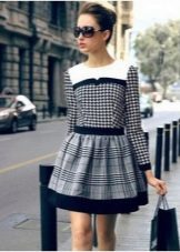 Short dress in large and small black and white cage