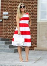 White sandals and a bag for a dress with a wide red white strip