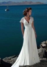 High-waisted long wedding dress