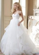 Long puffy high-waisted wedding dress
