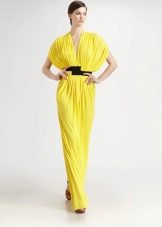 Knitted dress with lowered sleeves