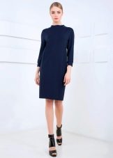Closed dress to the office
