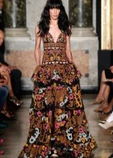 Tiered summer dress to the floor