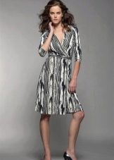 Black and White Vertical Pattern Wrap Dressing Gown