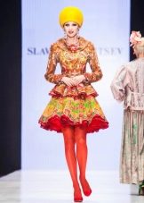 Robe des châles Pavloposad de Zaitsev