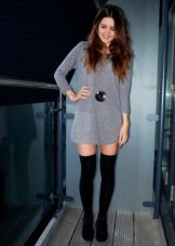 Leg warmers for a short bag dress