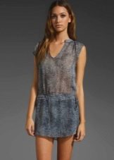 Low-rise triangle dress